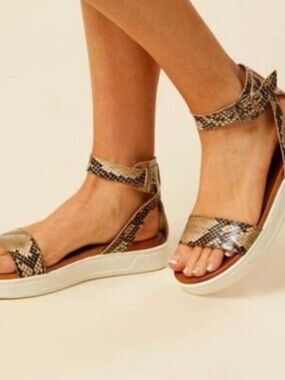 Altar'd State Torri Snakeskin Print Platform Sandals Ankle Strap Buckle Sz 8 1/2